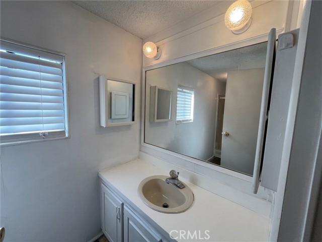 Detail Gallery Image 24 of 35 For 432 S Harbor Bld #7,  Santa Ana,  CA 92704 - 2 Beds | 2 Baths