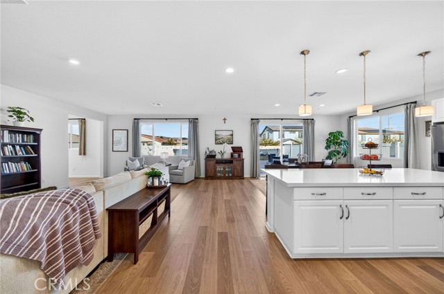 Detail Gallery Image 5 of 63 For 36316 Beacon Light Way, Wildomar,  CA 92595 - 4 Beds | 3 Baths