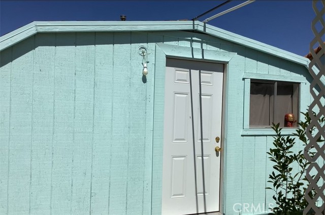 13489 Buggy Whip Court, Victorville CA: https://media.crmls.org/medias/ec8f9d7e-d649-4546-ab24-e06859a5ca6e.jpg