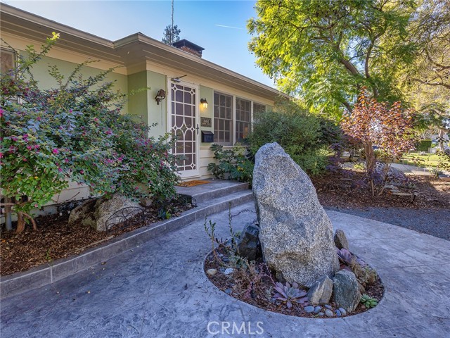 Detail Gallery Image 4 of 62 For 10404 Margate St, North Hollywood,  CA 91601 - 3 Beds | 2 Baths