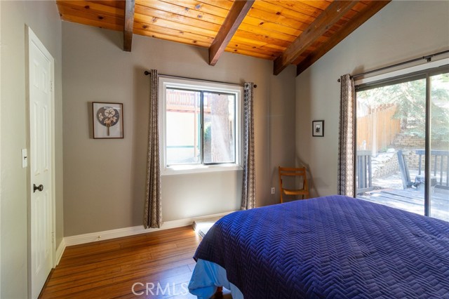 Detail Gallery Image 13 of 30 For 31045 Valley Oak Dr, Running Springs,  CA 92382 - 2 Beds | 2 Baths