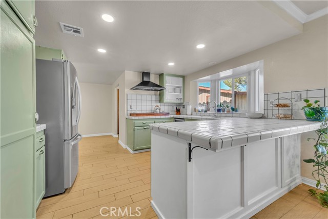 Detail Gallery Image 12 of 39 For 43100 Cherbourg, Lancaster,  CA 93536 - 3 Beds | 2 Baths