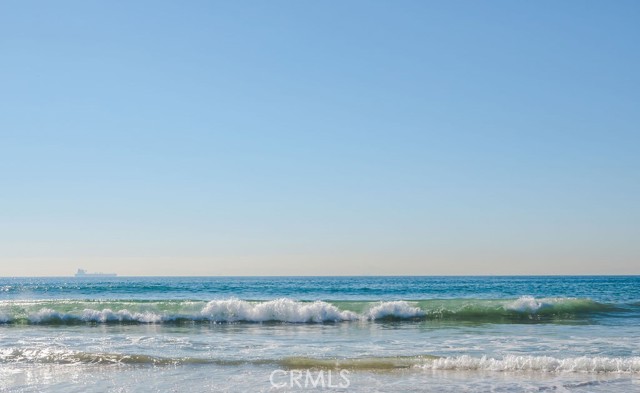 Detail Gallery Image 1 of 1 For 20 Ocean Park Bld #25,  Santa Monica,  CA 90405 - 2 Beds | 3 Baths