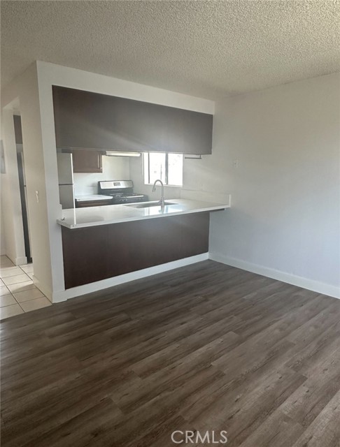 609 S Meyler Street, San Pedro CA: https://media.crmls.org/medias/ec92569f-8b40-4a52-b4f5-419e05d9523b.jpg
