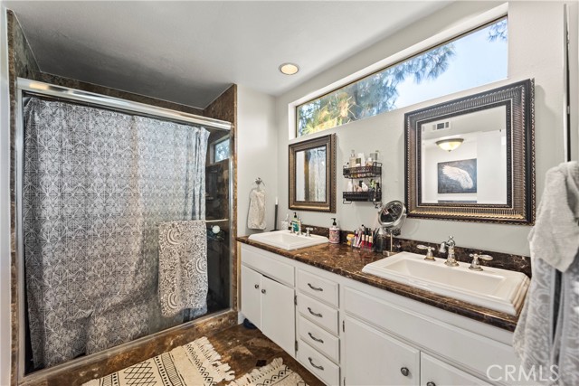 Detail Gallery Image 15 of 24 For 22617 Copper Hill Dr #121,  Saugus,  CA 91350 - 3 Beds | 3 Baths