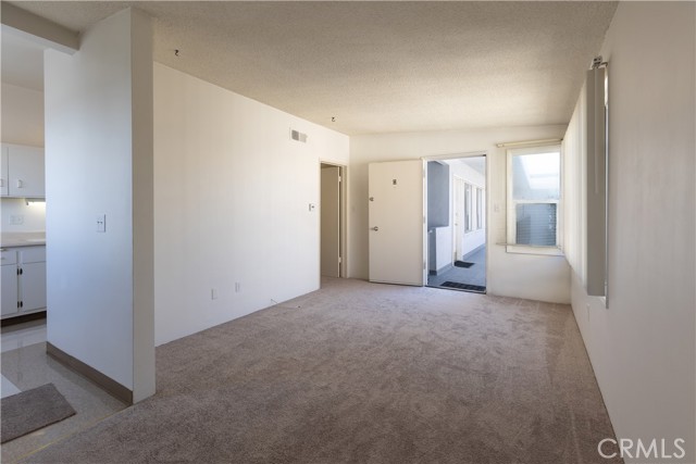 Detail Gallery Image 2 of 8 For 507 Avenue G #H,  Redondo Beach,  CA 90277 - 2 Beds | 1 Baths