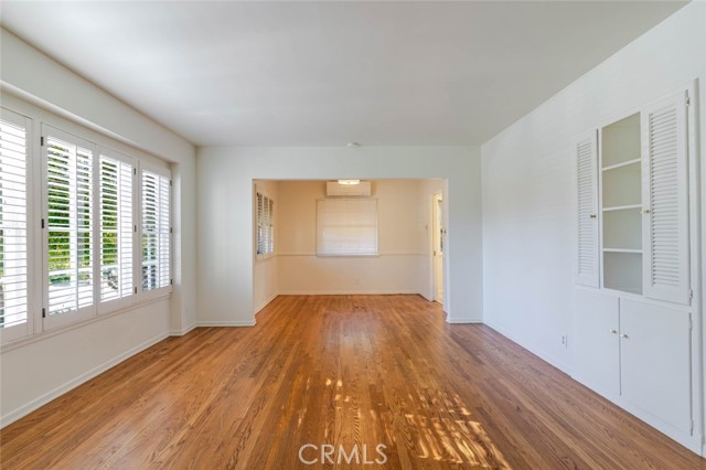 Detail Gallery Image 7 of 27 For 1305 E Glenoaks Bld #D,  Glendale,  CA 91206 - 1 Beds | 1 Baths