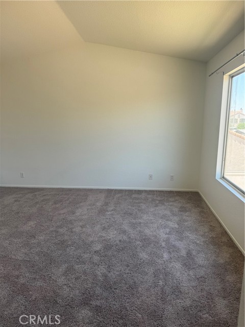 Detail Gallery Image 11 of 17 For 674 Myrtle Ave, Perris,  CA 92571 - 4 Beds | 2/1 Baths