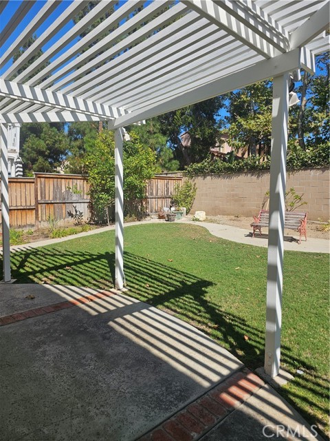 Detail Gallery Image 4 of 15 For 12 Crockett, Irvine,  CA 92620 - 5 Beds | 4/1 Baths
