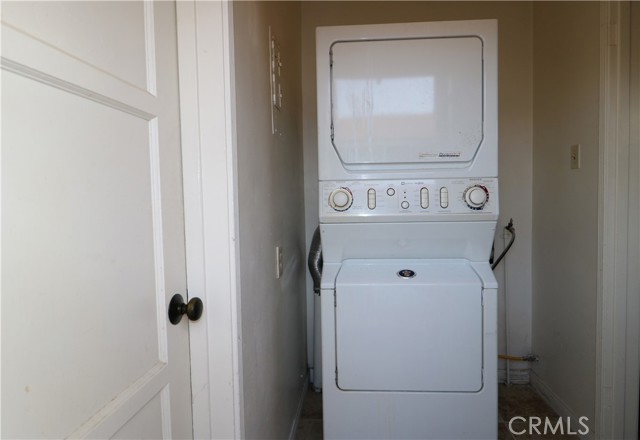 622 Center Street, Costa Mesa CA: https://media.crmls.org/medias/ec93dd89-63f1-415d-9271-90f4ad1e4b9d.jpg