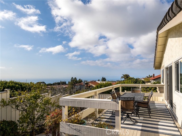 6556 Sattes Drive, Rancho Palos Verdes, California 90275, 3 Bedrooms Bedrooms, ,3 BathroomsBathrooms,Residential,Sold,Sattes,SB23043946