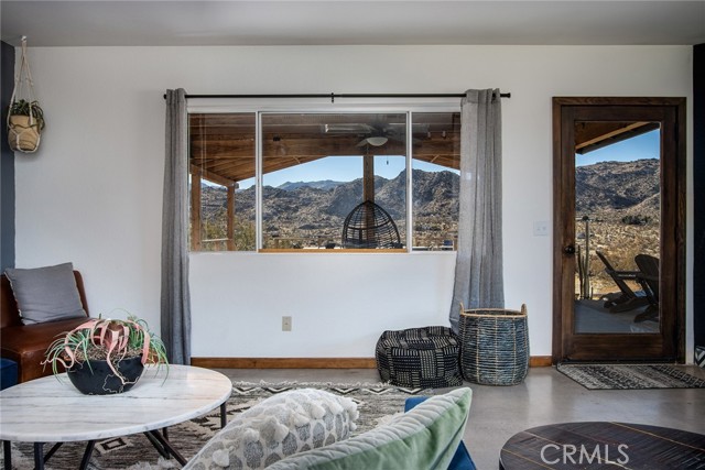 Detail Gallery Image 11 of 43 For 8575 Lobo Pass Rd, Joshua Tree,  CA 92252 - 2 Beds | 2 Baths