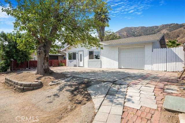 Detail Gallery Image 3 of 25 For 15475 Shadow Mountain Ln, Lake Elsinore,  CA 92530 - 3 Beds | 2 Baths
