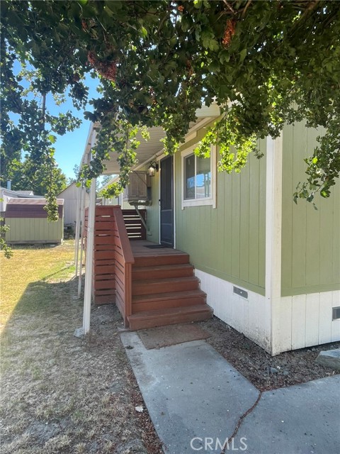 375 E State Highway 20, Upper Lake CA: https://media.crmls.org/medias/ec956857-6258-4256-a297-178e8812a140.jpg