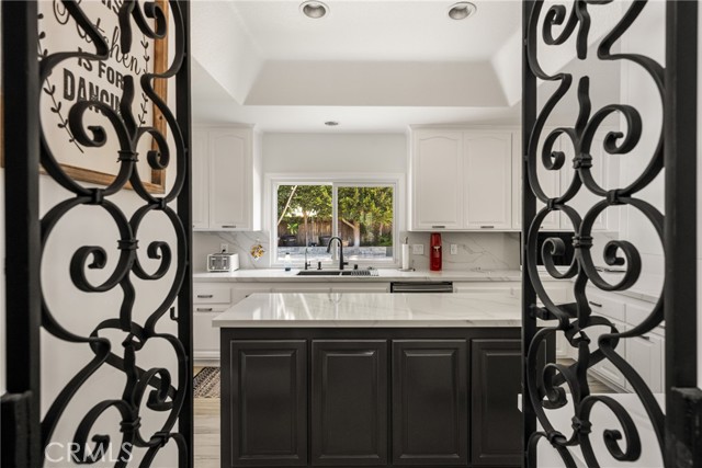 Detail Gallery Image 28 of 63 For 2281 Orchard Dr, Newport Beach,  CA 92660 - 3 Beds | 3 Baths