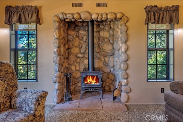 Detail Gallery Image 9 of 67 For 25123 Norwood Dr, Idyllwild,  CA 92549 - 3 Beds | 3 Baths