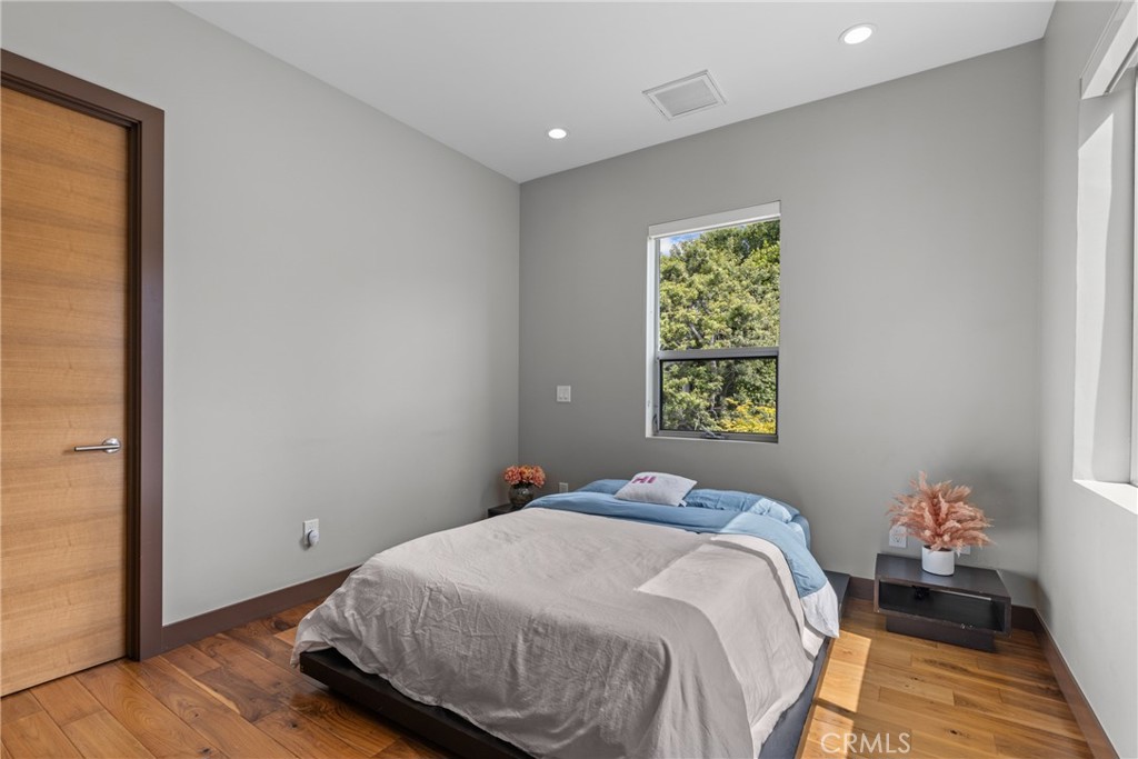 MLS #SR25260301 image #17