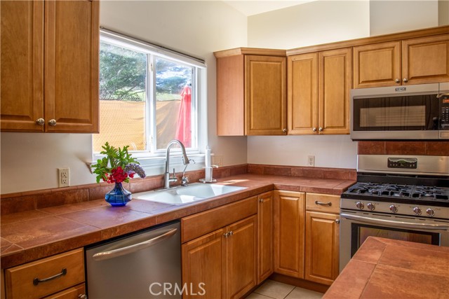 Detail Gallery Image 11 of 30 For 3199 Eton Rd, Cambria,  CA 93428 - 3 Beds | 2 Baths