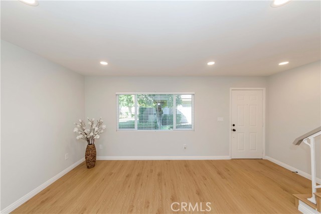 Detail Gallery Image 3 of 18 For 918 Huntington Dr #O,  Duarte,  CA 91010 - 2 Beds | 2 Baths