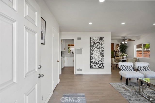 369 Lang Avenue, La Puente CA: https://media.crmls.org/medias/ec96c19a-8916-48d2-ad21-8c844539da12.jpg
