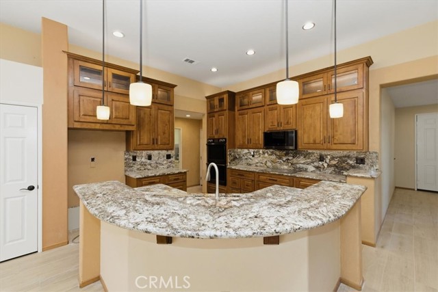 Detail Gallery Image 19 of 50 For 13747 Robinbrook Ct, Corona,  CA 92880 - 4 Beds | 2/1 Baths