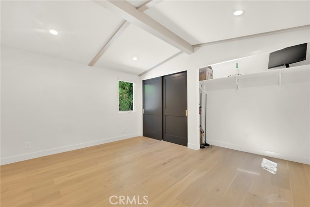 4941 Rigoletto Street, Woodland Hills CA: https://media.crmls.org/medias/ec97a70c-f552-4ede-9dff-16c9926744b5.jpg