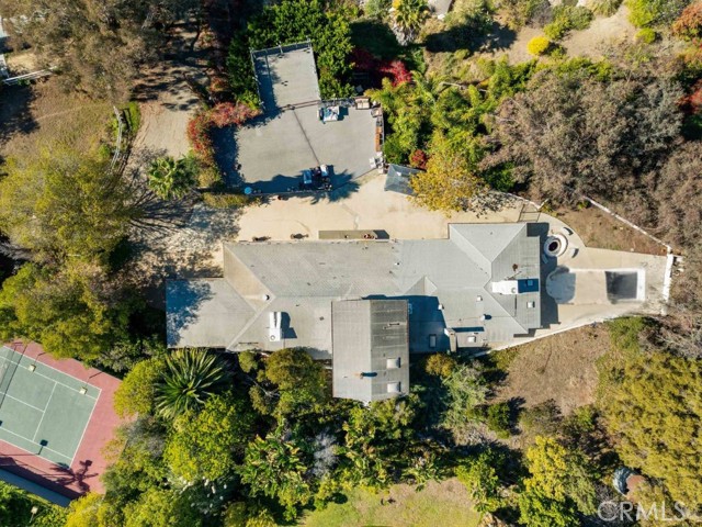 Detail Gallery Image 3 of 19 For 27473 Pacific Coast, Malibu,  CA 90265 - 7 Beds | 6/2 Baths