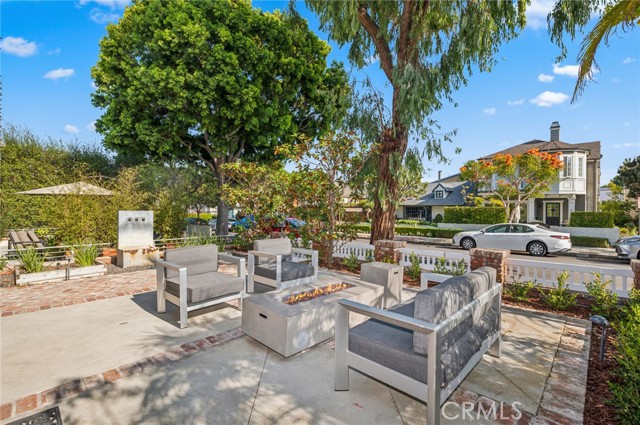 Detail Gallery Image 4 of 30 For 321 Poinsettia Ave, Corona Del Mar,  CA 92625 - 3 Beds | 2 Baths