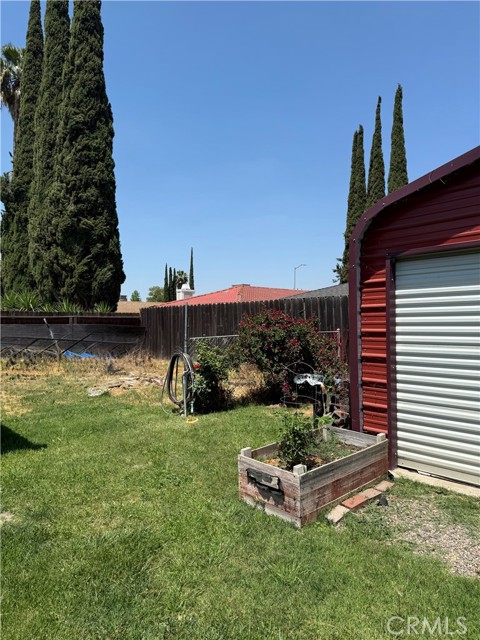 27247 San Jose Avenue, Madera CA: https://media.crmls.org/medias/ec97f67e-5c19-4028-a1c3-699e33460015.jpg