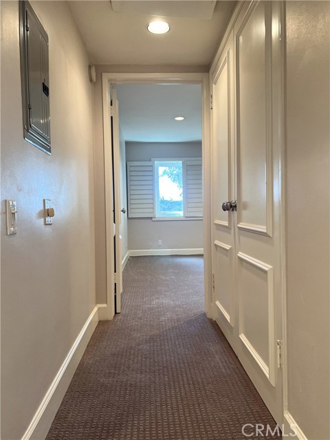 1025 North Kings, 317 photo 8