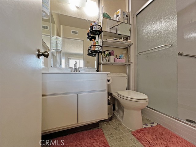 6426 Calle Pavana, San Diego, California 92139, 3 Bedrooms Bedrooms, ,2 BathroomsBathrooms,Residential,For Sale,Calle Pavana,TR24112730