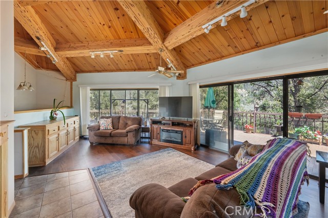 Detail Gallery Image 10 of 57 For 1132 Hut Ct, Frazier Park,  CA 93225 - 3 Beds | 3 Baths