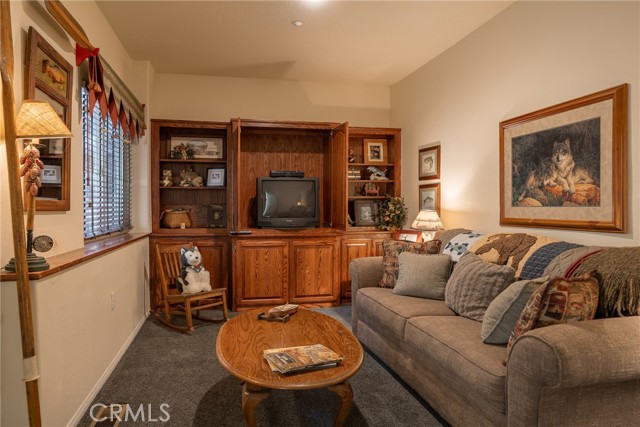 Detail Gallery Image 30 of 52 For 26329 Spyglass, Lake Arrowhead,  CA 92352 - 5 Beds | 3/1 Baths