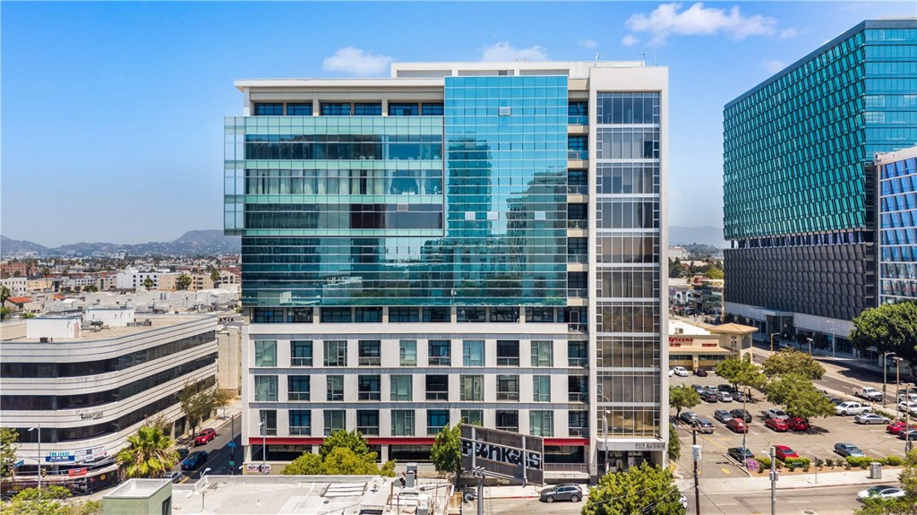 3223 W 6th Street #1006