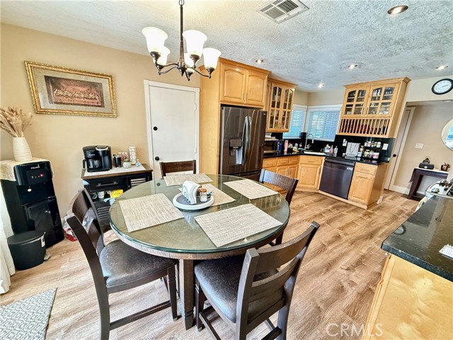 Detail Gallery Image 17 of 42 For 2172 Kellogg Ave, Corona,  CA 92879 - 3 Beds | 2 Baths