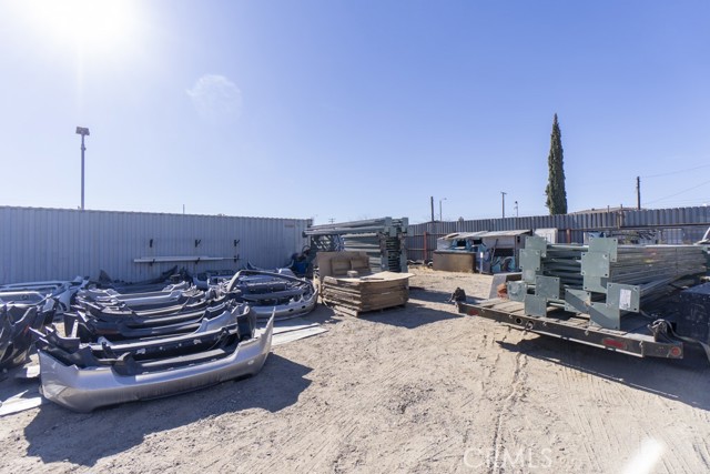 42052 3rd Street, Lancaster, California 93535, ,Commercial Lease,For Rent,42052 3rd Street,CRBB24251746
