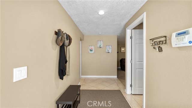 Detail Gallery Image 8 of 35 For 8530 11th, Hesperia,  CA 92345 - 3 Beds | 2 Baths