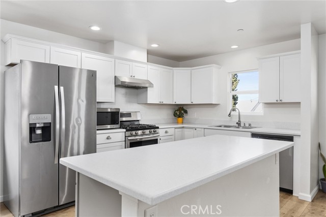 Detail Gallery Image 6 of 26 For 313 Woodrow St, Taft,  CA 93268 - 3 Beds | 2 Baths