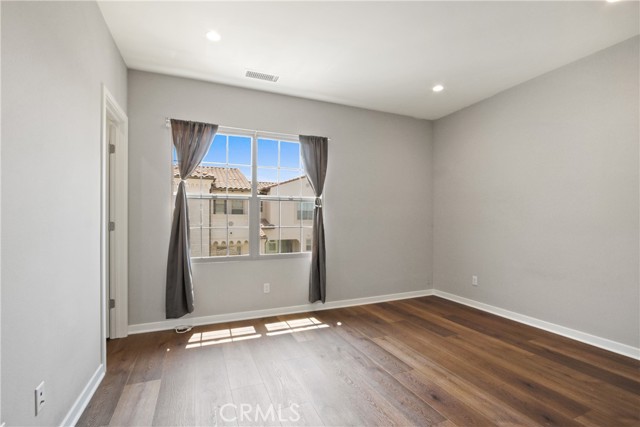Detail Gallery Image 16 of 20 For 197 Elkhorn, Irvine,  CA 92618 - 3 Beds | 3/1 Baths