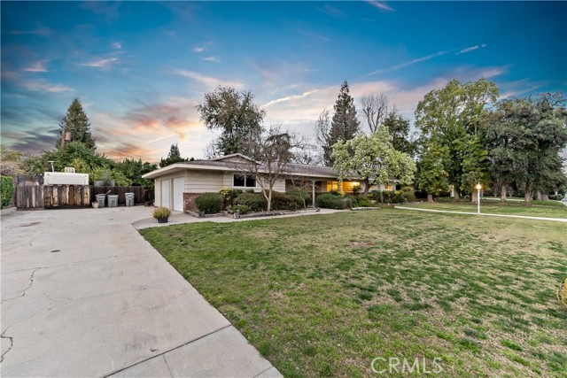 Detail Gallery Image 15 of 20 For 1630 W Robinwood, Fresno,  CA 93711 - 4 Beds | 3/1 Baths