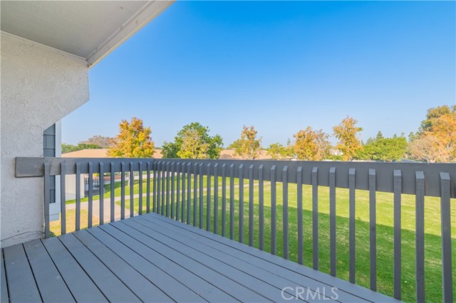 Front Image Thumbnail for CROC25277189