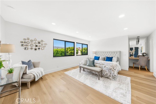 25011 Mammoth Circle, Lake Forest CA: https://media.crmls.org/medias/ec9e1d57-926a-4eb0-b731-767f8c77a867.jpg