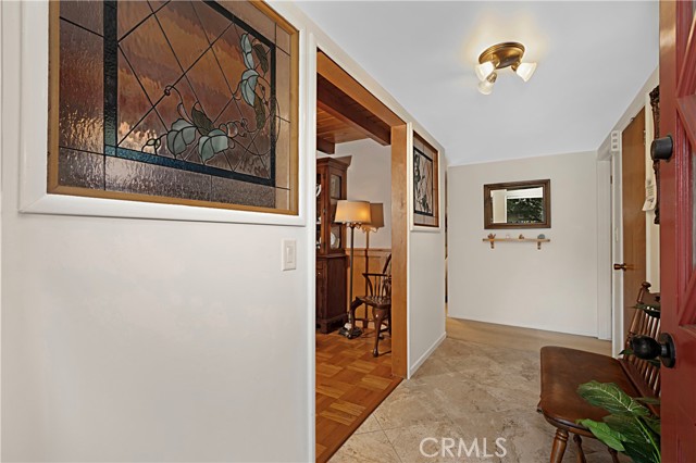 A formal entryway to take off your shoes, and leave your keys as you arrive home.