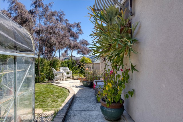 226 Encanto Avenue, Pismo Beach CA: https://media.crmls.org/medias/ec9e6275-1f86-4a2b-b017-d3b1cdf6c726.jpg