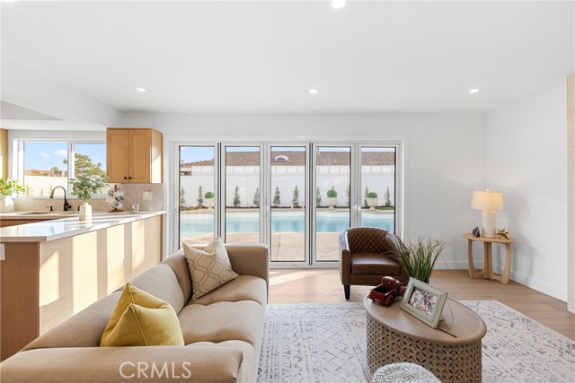 Detail Gallery Image 46 of 71 For 242 Garfield, Placentia,  CA 92870 - 4 Beds | 3 Baths