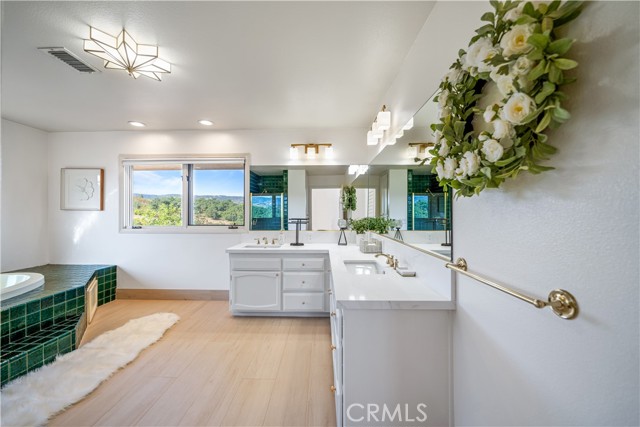 23192 De Anza Road, Temecula CA: https://media.crmls.org/medias/ec9f04aa-e730-4b55-9f22-5432d51e8314.jpg