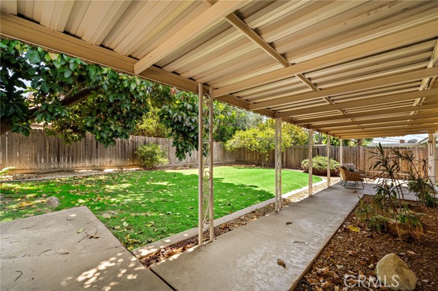 18452 Tamarind Street, Fountain Valley CA: https://media.crmls.org/medias/eca0886f-bda1-4373-80ce-78aaa3ab4422.jpg