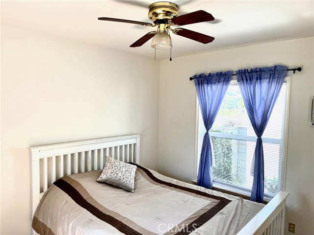 Detail Gallery Image 5 of 12 For 418 Saint Augustine Ave, Claremont,  CA 91711 - 3 Beds | 2 Baths