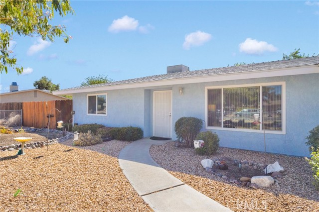 Detail Gallery Image 6 of 39 For 15192 Osage Rd, Apple Valley,  CA 92307 - 3 Beds | 2 Baths