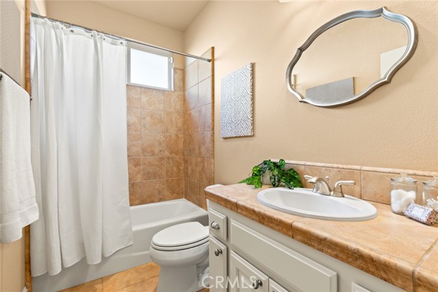 Detail Gallery Image 18 of 35 For 1941 Preservation Oak, Chico,  CA 95928 - 4 Beds | 3 Baths